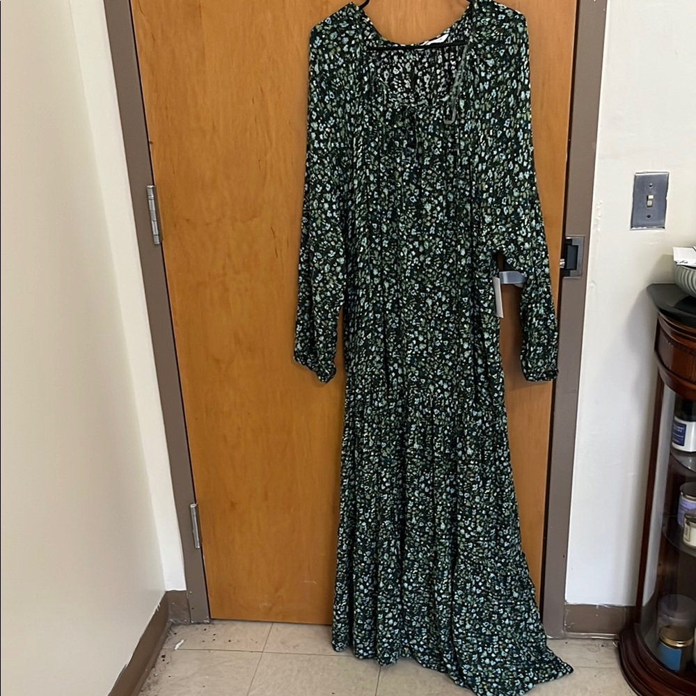 Women's Long Floral Maxi Dress in Dark Green